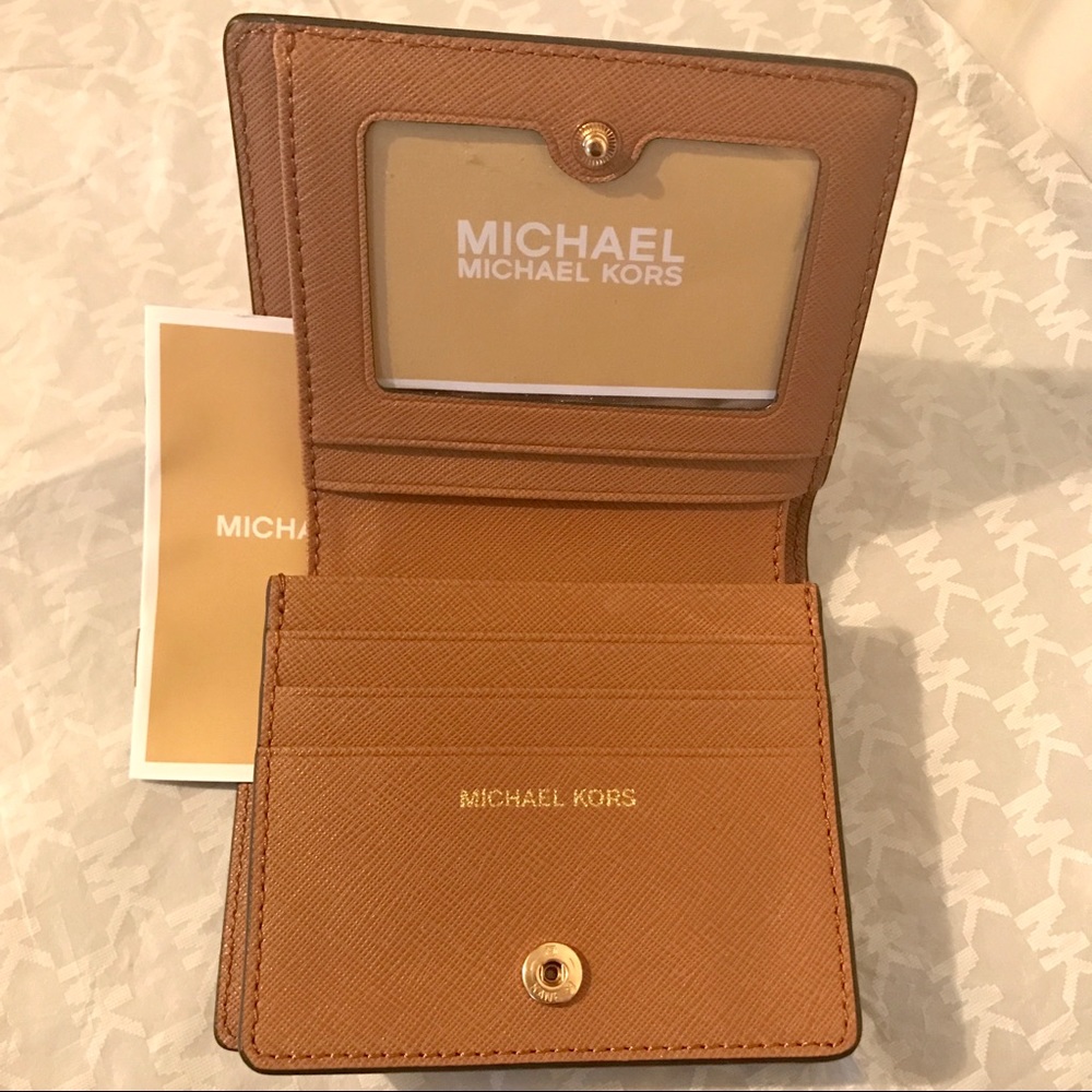 LAST 1 ⭐️ Authentic MK pebble Leather acorn wallet - Picture 4 of 5
